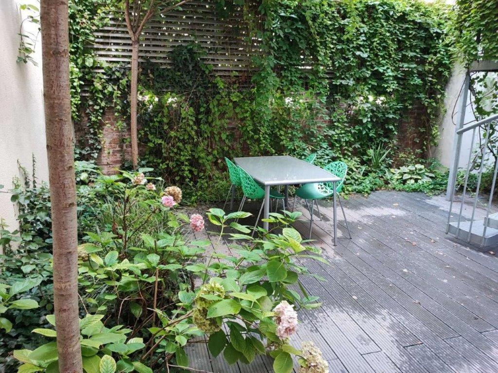 Central Vienna Apartment With Unique 40M2 City Garden & Self Check In ภายนอก รูปภาพ