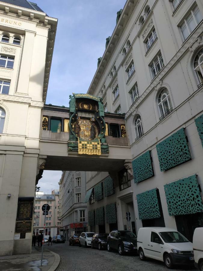 Central Vienna Apartment With Unique 40M2 City Garden & Self Check In ภายนอก รูปภาพ